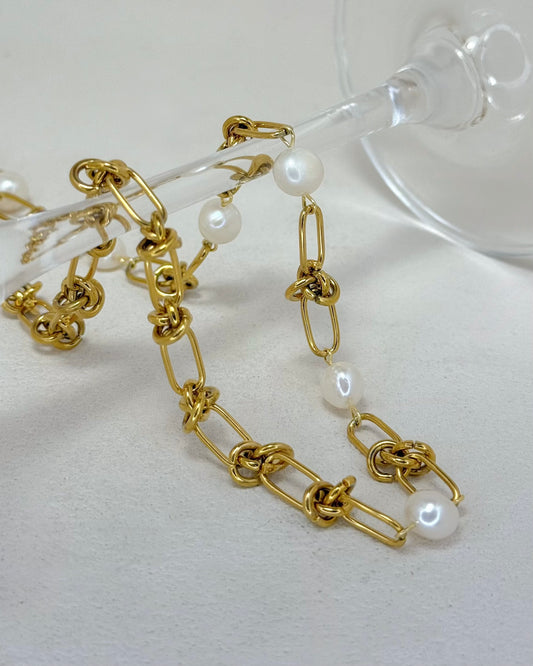 ALBA Knot Chain Pearl Necklace